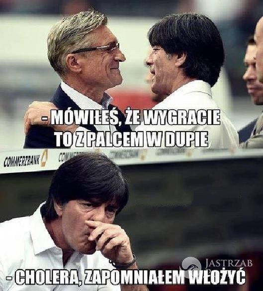 Joachim Loew wącha pachy