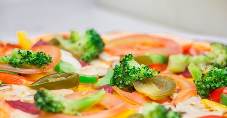 15 dowodów na to, że pizza wegetariańska ma w sobie to "coś". Aż ślinka cieknie!