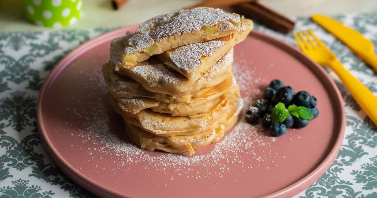 Pyszne i proste placuszki serowe z jabłkami