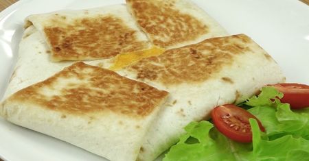 Domowy chrupiący wrap z pysznym nadzieniem