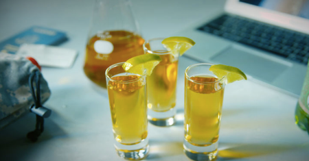 Niezwykłe shoty alkoholowe, które sprawią, że zapomnisz o całym świecie!