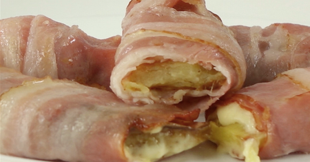 Pieczone kawałki ziemniaków z bekonem i serem