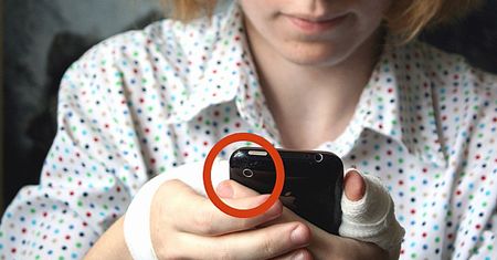 Telefony komórkowe mają funkcję, która może uratować Ci życie. Mało osób ją zna