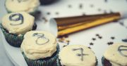Wystrzałowe babeczki na Sylwestra z kremem maślanym