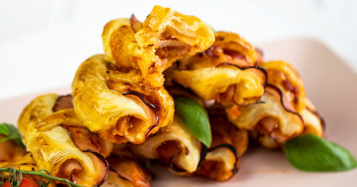 Rogaliki z szynką i serem na słono