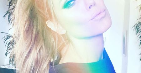 Heidi Klum postawiła na popularny print. Czyli liście
