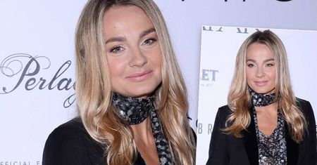 Małgorzata Socha na pokazie Łukasza Jemioła w jesiennej stylizacji. Spodnie to prawdziwa, modowa perełka