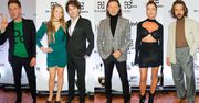 Gwiazdy na pokazie mody: Piotr Stramowski, Radosław Majdan, Antek Królikowski, Agata i Piotr Rubikowie
