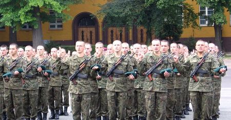 "Chcemy zwiększyć liczbę żołnierzy do 200 tys."