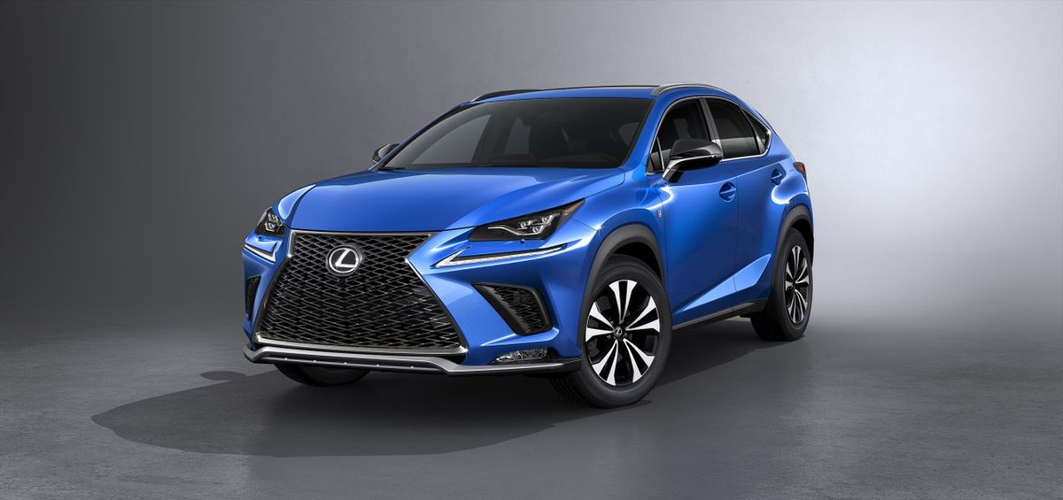 Lexus NX po zmianach zadebiutował w Szanghaju