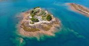 Raj z dala od ludzi. Francuska wyspa na sprzedaż