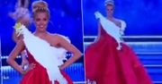 WOŚP 2022. Najbardziej tandetna suknia w historii wyborów Miss trafiła na aukcję. Cena kontrowersyjnej sukni „z kurą” już przyprawia o zawrót głowy, a licytacja dopiero co się zaczęła