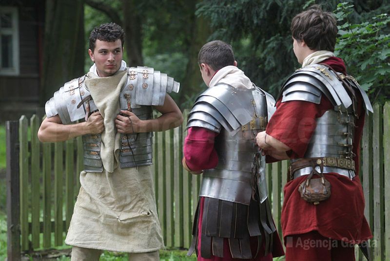 Najnowsze odkrycia archeologów wskazują, że rzymscy żołnierze gościli na ziemiach polskich nie tylko przy okazji rekonstrukcji historycznych