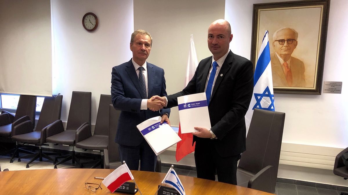 Krzysztof Silicki, Dyrektor NASK ds. Cyberbezpieczeństwa i Innowacji i Yigal Unna, Dyrektor Zarządu ds. Cyberbezpieczeństwa w Izraelu