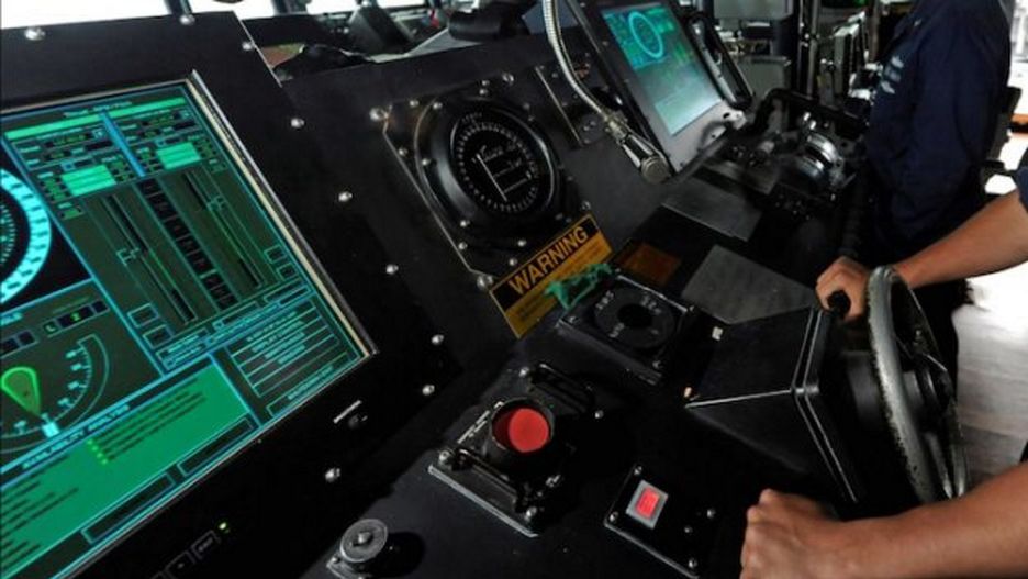 US Navy porzuca ekrany dotykowe na okrętach
