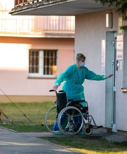 Koronawirus w Polsce. Niepełnosprawni siedzą w domach. Rehabilitacje odwołano