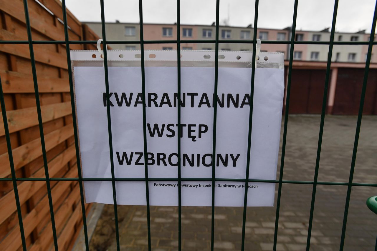 Epidemia koronawirusa. 2 tys. wniosków o zasiłek opiekuńczy