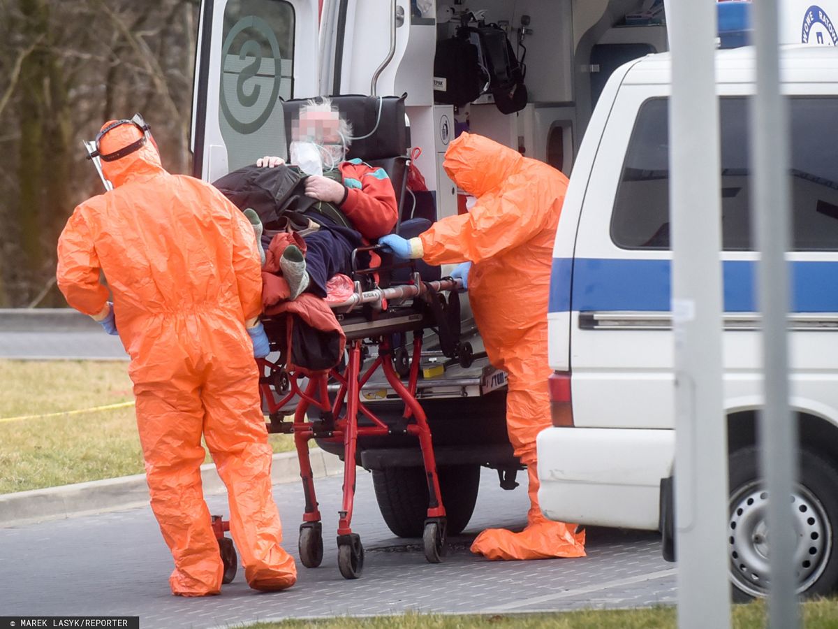 Koronawirus w Polsce. Gwałtowny wzrost liczby osób zakażonych. Najtragiczniejszy dzień epidemii