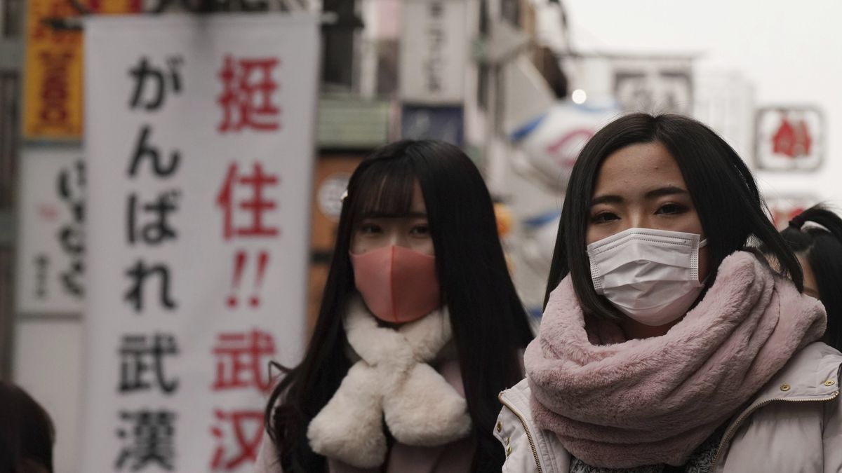 Wszystkie ręce na pokład, cały chiński przemysł produkuje maski