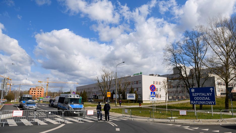 Koronawirus w Polsce. W poznańskim szpitalu zostało ostatnich 120 testów na wirusa  COVID-19