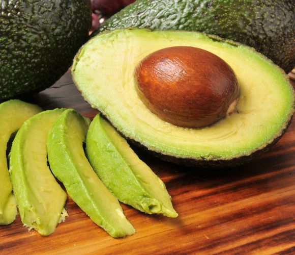 Chcesz mieć zdrową skórę? Jedz tych siedem produktów