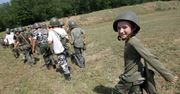 Dzieciaki strzelają z AK-47. Tak się szkoli przyszłych twardzieli?