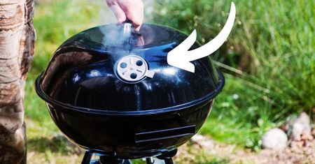 Od kiedy używam funkcji tej pokrywy, grillowanie jest przyjemniejsze i o wiele smaczniejsze!