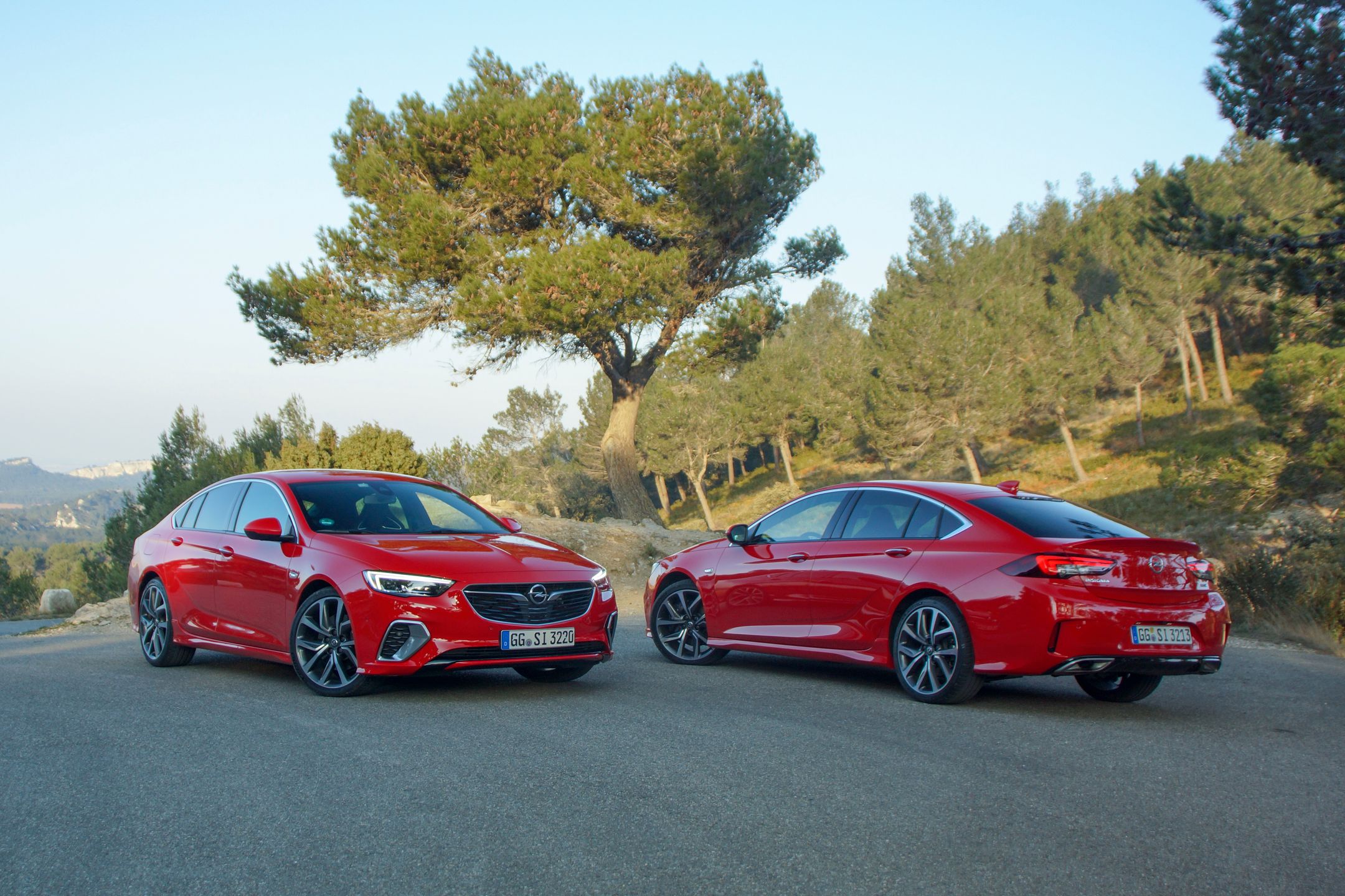 Opel Insignia GSi podczas pierwszych jazd w Prowansji 