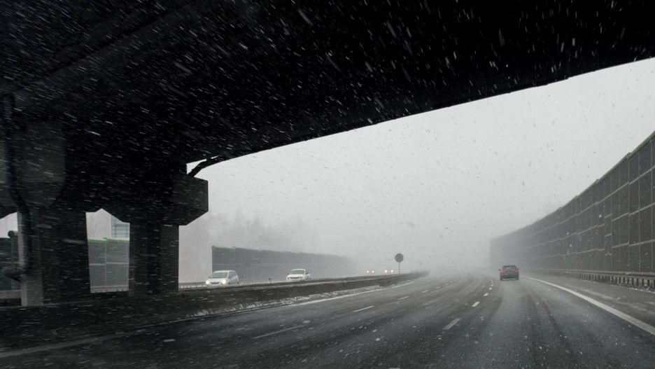 Na drogach panują coraz trudniejsze warunki pogodowe