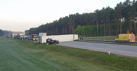 Wypadek na autostradzie ze Świecka do Poznania