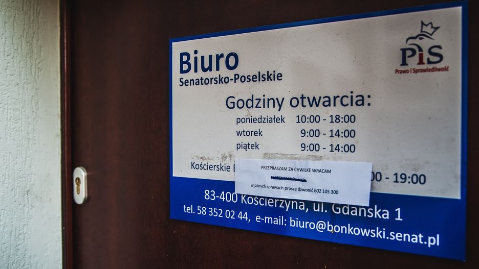 To kolejny atak na biuro należące po polityka PiS