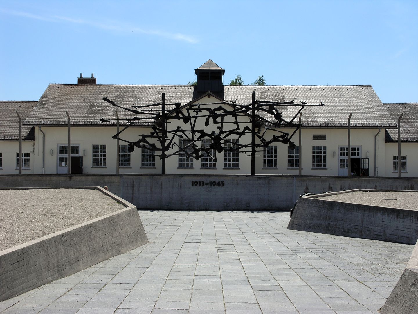 Obóz w Dachau.