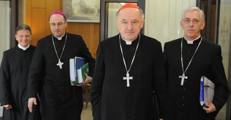 Biskupi w Boże Ciało upomnieli się o uchodźców. Ale w PiS wiedzą lepiej