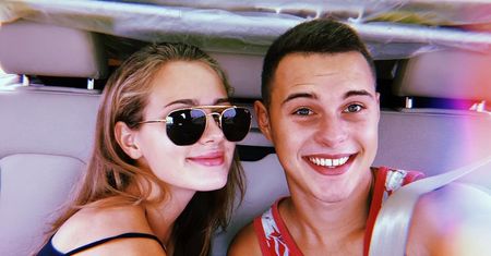 Wiktoria Gąsiewska i Adam Zdrójkowski na wakacjach. Pokazali zdjęcie z plaży