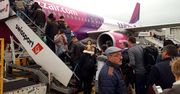 Wizz Air zostawił na lotnisku kilkudziesięciu pasażerów. Linia jest zdziwiona, że wszyscy chcieli polecieć
