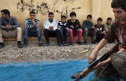 Afganistan: Zabijać uczą się już najmłodsi. Dzieci idą na wojnę