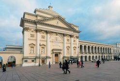 NA ŻYWO "Obywatelskie Zgromadzenie Narodowe" na Krakowskim Przedmieściu. Jesteśmy na miejscu