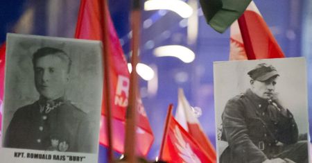 "Niektórym żołnierzom z AK należy się Krzyż Walecznych i kula w łeb"