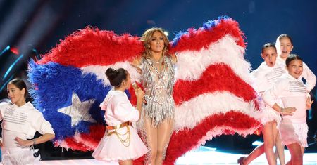 Super Bowl 2020. Jenfer Lopez z politycznym i feministycznym manifestem