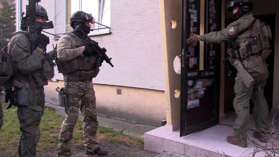 CBŚP zatrzymało podejrzanych w Warszawie, Mławie i Ciechanowie