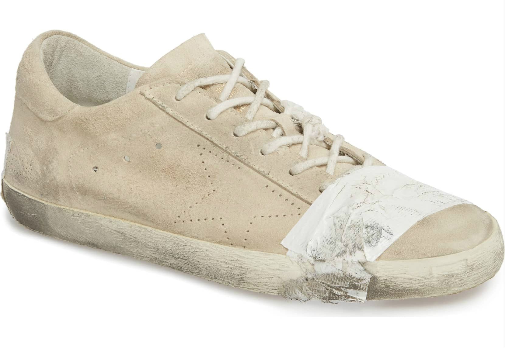 Model "Superstar Taped Sneaker" mimo wygórowanej ceny szybko zniknął ze sklepów.