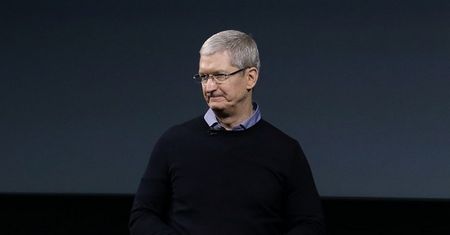 Tim Cook potwierdza. Ważna usługa Apple wreszcie w Polsce