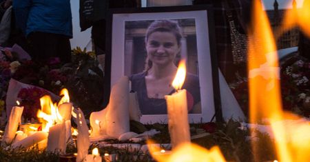 Wielka Brytania nie nauczyła się niczego po morderstwie Jo Cox. Czego nauczy się Polska?