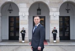 "Veto!" przed rezydencją prezydenta Andrzeja Dudy na Helu