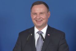 Andrzej Duda śmieje się z własnego dowcipu. I chyba tylko on go zrozumiał