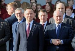 "Prezydent przyznał, że dane o zarobkach są fałszywe". Nauczyciele spotkali się z Andrzejem Dudą