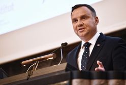 Andrzej Duda nie mógł rozpocząć wykładu w Zurychu. Okrzyki "wolne sądy", "Konstytucja"