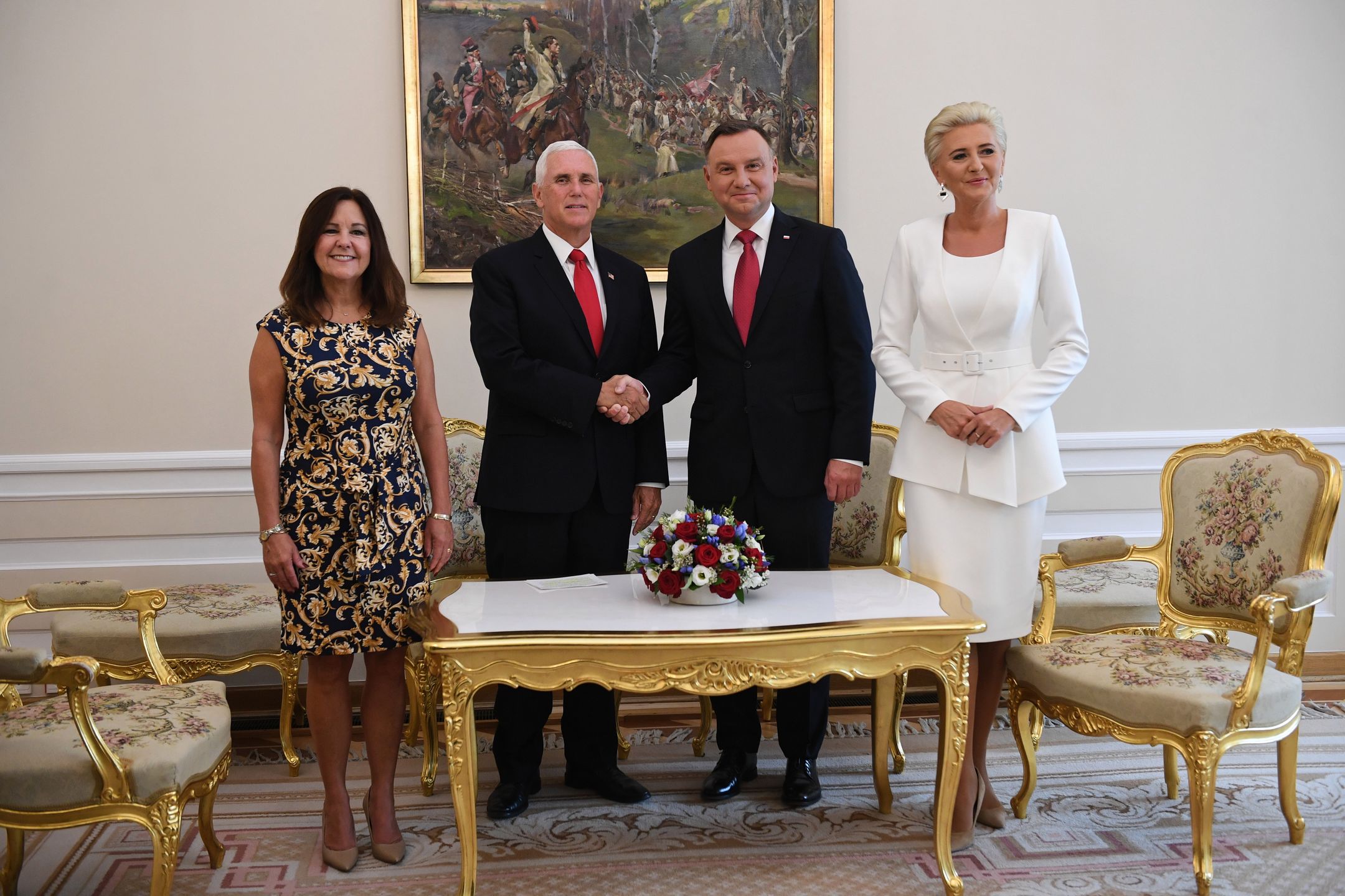 Agata Kornhauser-Duda towarzyszyła mężowi Andrzejowi Dudzie podczas spotkania z Mikem Pencem i jego żoną Karen Pence 