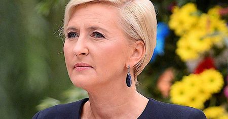 Jak Agata Duda wygląda bez makijażu? Znana stylistka wytknęła Pierwszej Damie wielkie błędy jej medialnego looku!