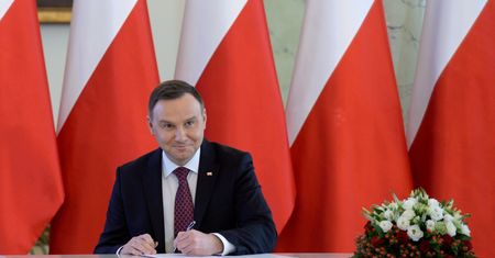 Tak ułaskawia prezydent Andrzej Duda. Na liście zabójca, złodzieje i oszuści